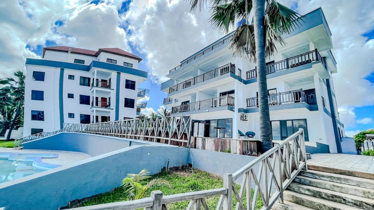 Majula Boutique Hotel Serrekunda Exteriér fotografie