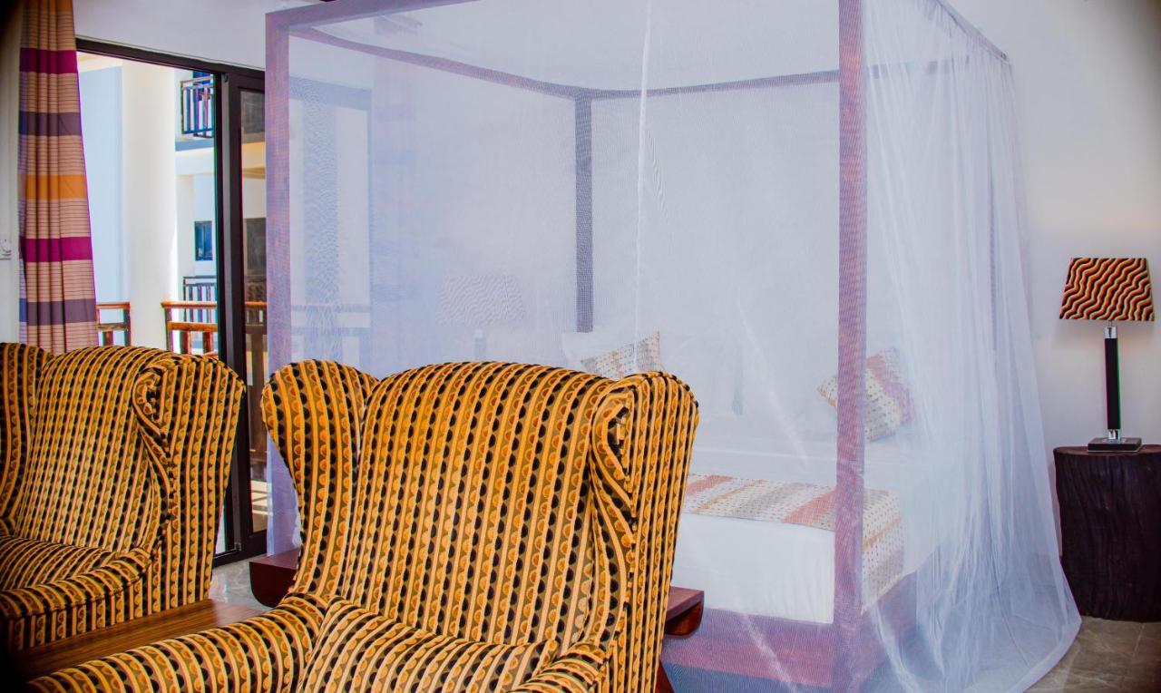 Majula Boutique Hotel Serrekunda Exteriér fotografie